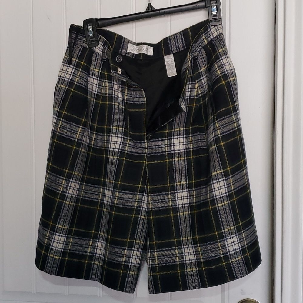 Woolen Shorts Size 10 - Picture 6 of 6
